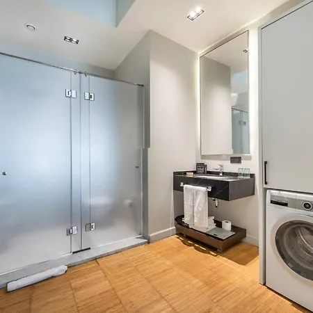 Spacious Flat In Galata