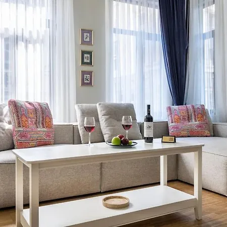 Spacious Flat In Galata Appartement