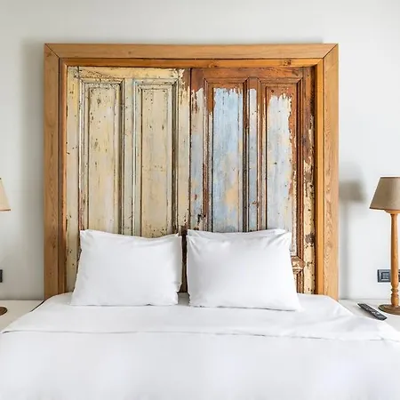 Spacious Flat In Galata شقة *