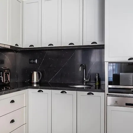 Spacious Flat In Galata