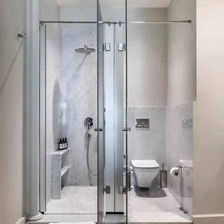 Spacious Flat In Galata アパート イスタンブール